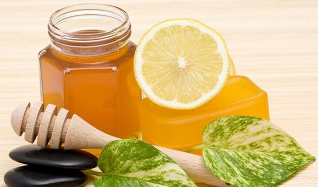 Lemon-Juice-Honey-Mix