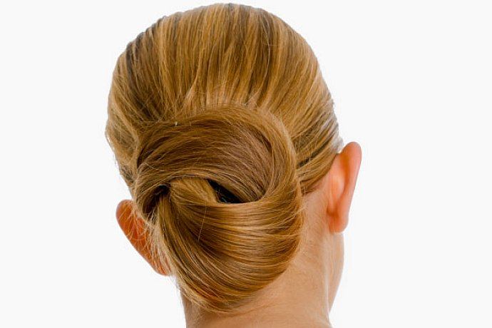 Quick-and-easy-bun-hairstyles-for-long-straight-hair-for-women