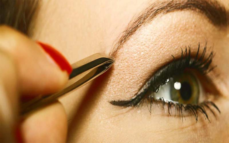 10 Makeup Tricks To Make Your Eyes Look Bigger1