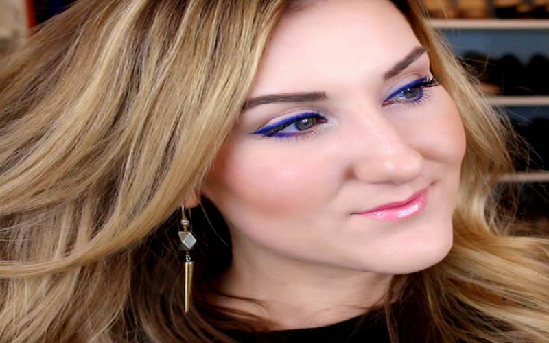 10 Makeup Tricks To Make Your Eyes Look Bigger7