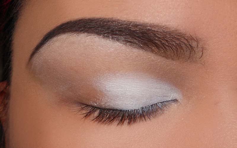 10 Makeup Tricks To Make Your Eyes Look Bigger9