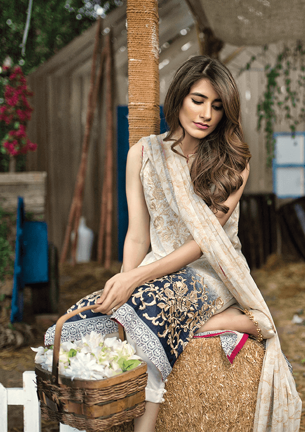 Awesome & Fabulous Eid Collections Of Top Pakistani Fashion Designers-12
