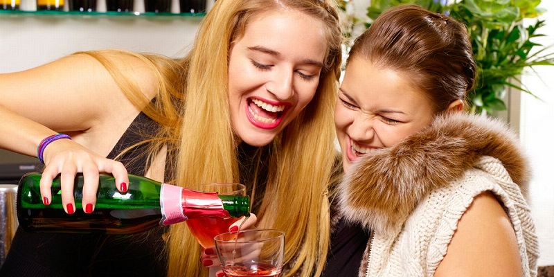 Is Your Dating Partner Is Alcoholic 10 Signs That Shows That4